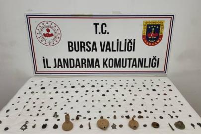 Bursa'da tarihi eser operasyonu: 202 sikke ve obje ele geçirildi