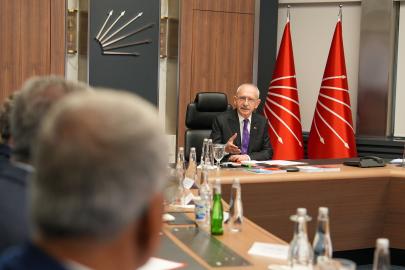CHP'de iki belediye başkanının ihracı istendi