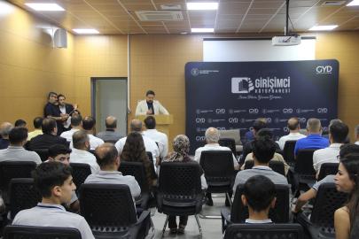 Cizre'de "Girişimci kütüphanesi" programı düzenlendi