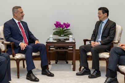 Dışişleri Bakanı Fidan, Singapur Başbakanı Wong tarafından kabul edildi