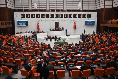 En düşük emekli aylığı düzenlemesi Meclis'ten geçti