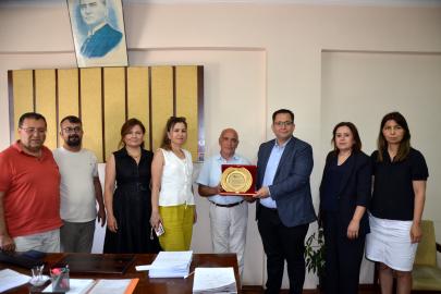 Mali müşavirlerden vergi dairesi müdürüne veda
