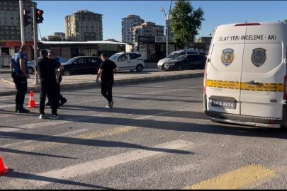 Yaya geçidinde otomobilin çarptığı kadın hayatını kaybetti