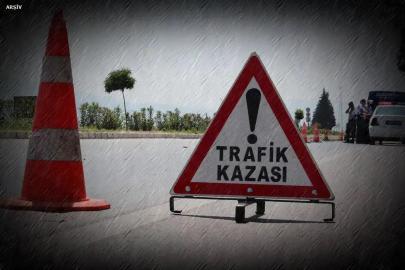 Diyarbakır'da kamyonet ile motosiklet çarpıştı: Bir ölü, bir ağır yaralı