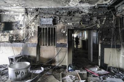Ayn el-Arab Cezaevi’nde yangın: 7 ölü, onlarca yaralı