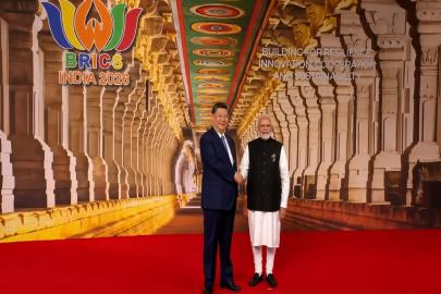 Çin Devlet Başkanı Xi Jinping, BRICS Zirvesi için Hindistan'a geldi