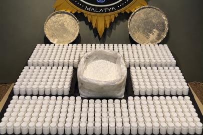 Malatya'da sokak satıcılarına operasyon: 10 tutuklama